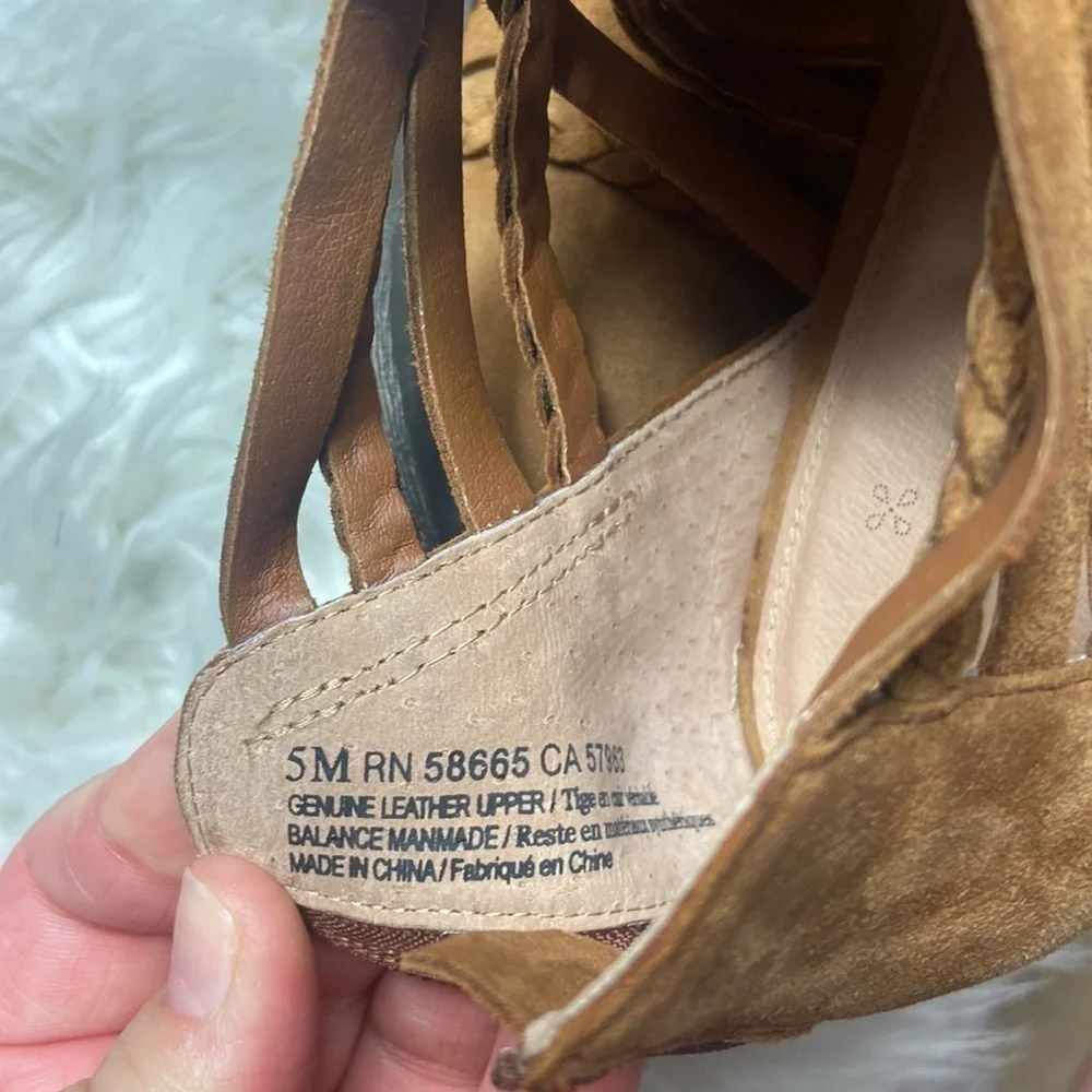 Caslon Liam Braided Suede in shade Cognac - Picture 7 of 8